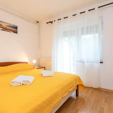 Apartamento Justic Krk Town