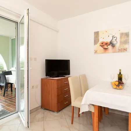 Justic Apartamento Krk Town